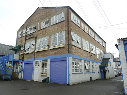 art studio/ office warehouse to rent in Manor House, London N4